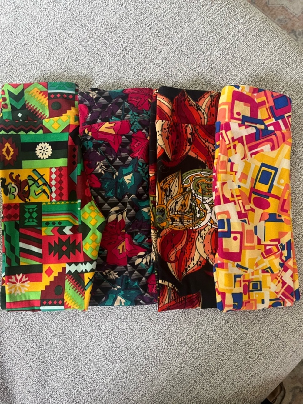 LuLaRoe‎ Kids Leggings S/M Colorful, Fun, Stretch
